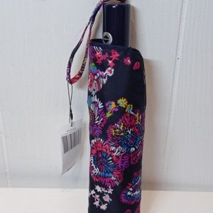 Vera Bradley Accessories - Vera Bradley Umbrella in Midnight Wildflowers Vera Bradley Accessories - Vera Bradley Umbrella in Midnight Wildflowers